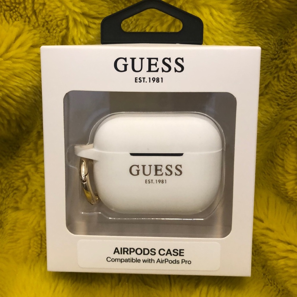 GUESS Airpods Case